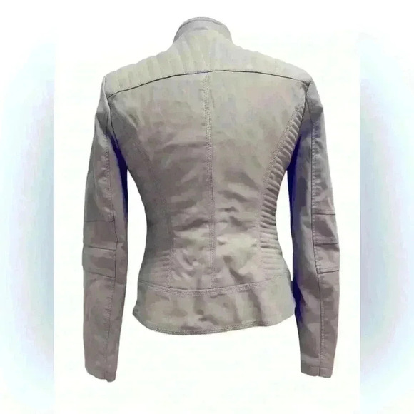 GUESS - jacket 🧥 color light gray size medium - Picture 5 of 5